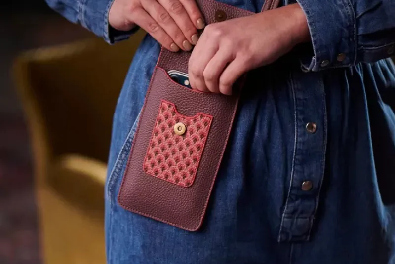 Pip Studio Ümhangetaschen|Telefontasche Kyoto Festival Dunkel /Khaki